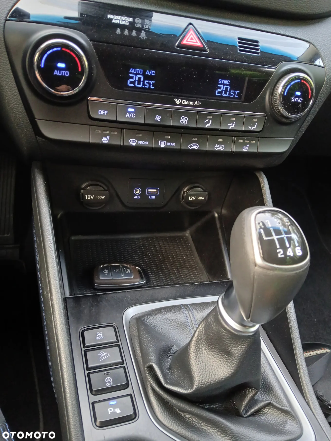 Hyundai Tucson 1.7 CRDI BlueDrive TourdePologne 2WD - 11
