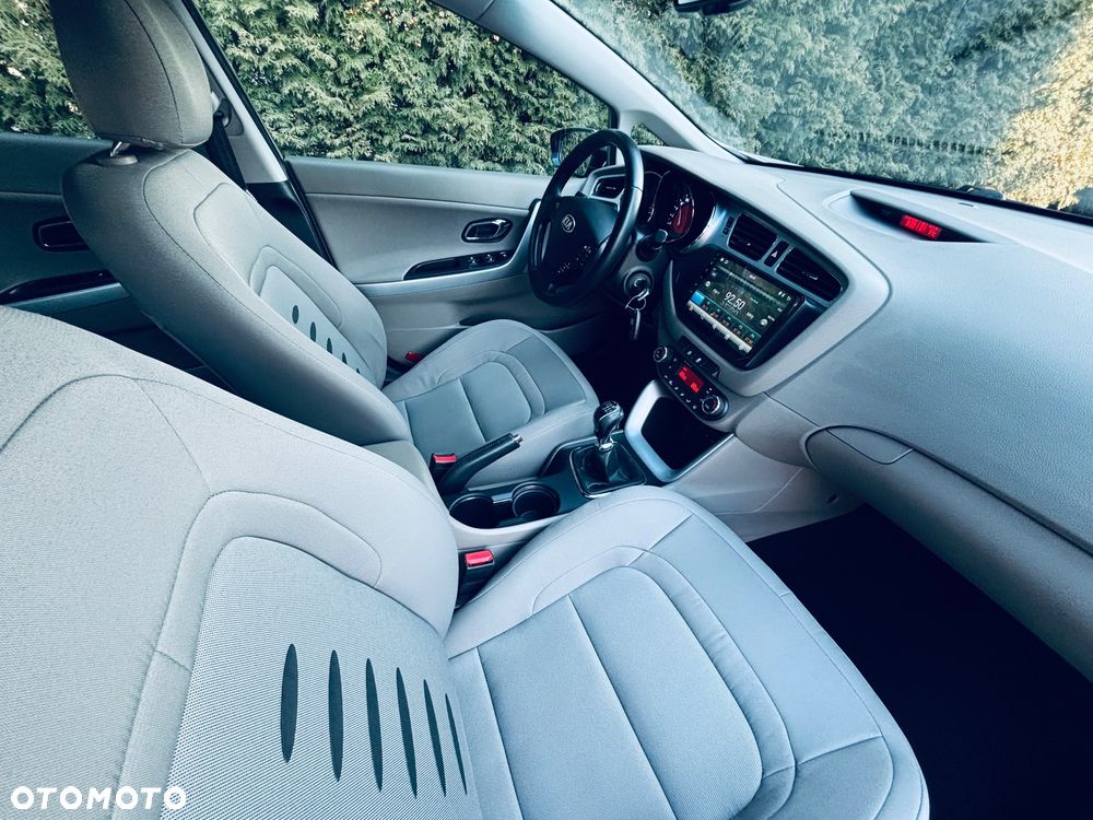 Kia Ceed 1.6 GDI Business Line - 25