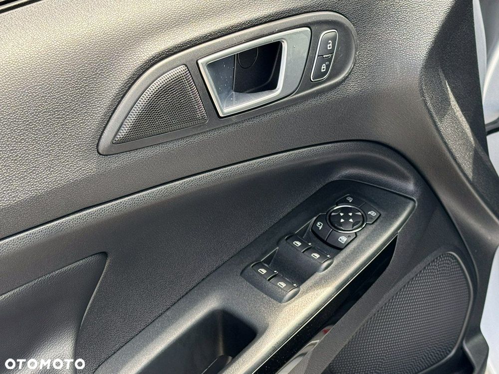 Ford EcoSport 1.0 EcoBoost ST-LINE - 27