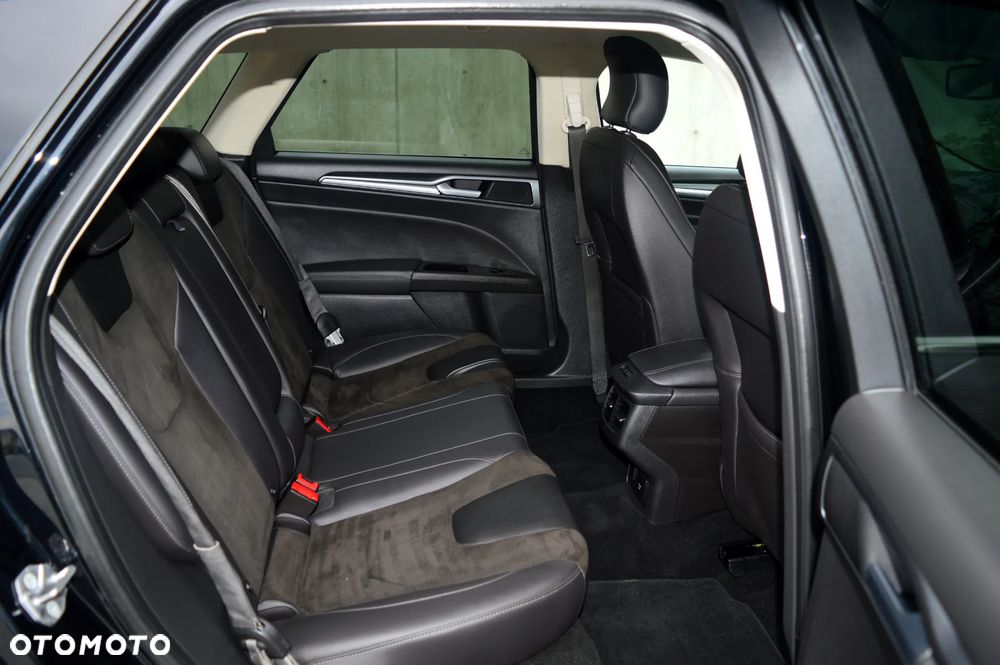 Ford Mondeo 2.0 TDCi Bi-Turbo PowerShift-Aut Titanium - 12