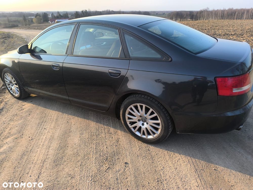 Audi A6 Limousine 2.4 - 2