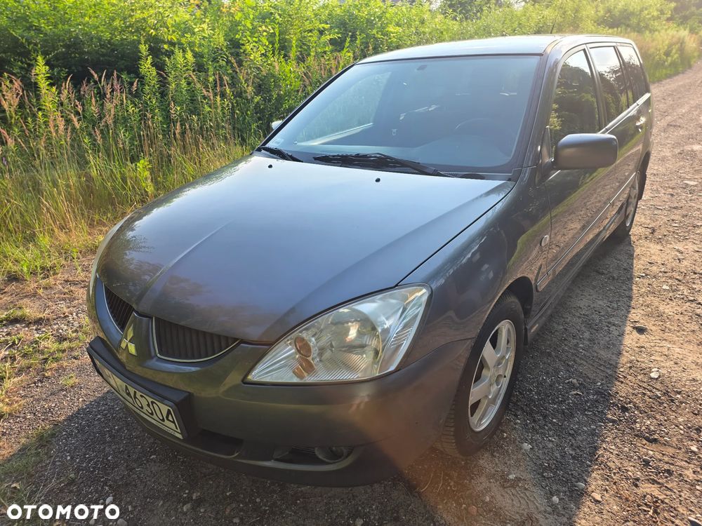 Mitsubishi Lancer 1.6 Invite - 4