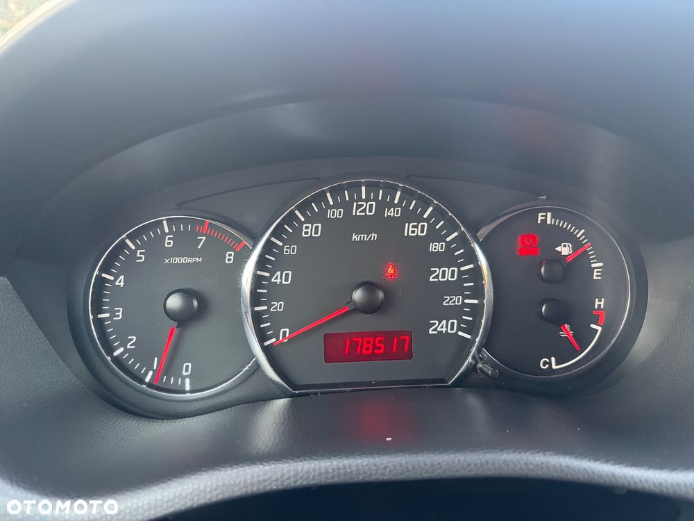 Suzuki Swift 1.6 Sport - 8