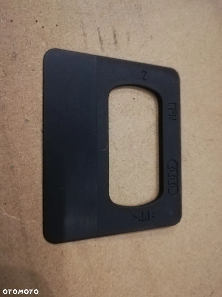 AUDI A6 C7 zestaw naprawczy klucz styropian WKŁAD 4G0012109A AUDI A6 C7 ZESTAW NAPRAWCZY KLUCZ STYROPIAN WKŁAD 4G0012109A - 2