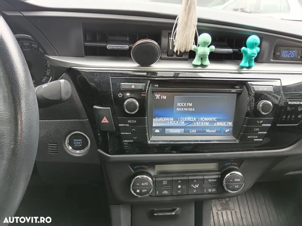 Toyota Corolla 1.6 Valvematic Sol - 14