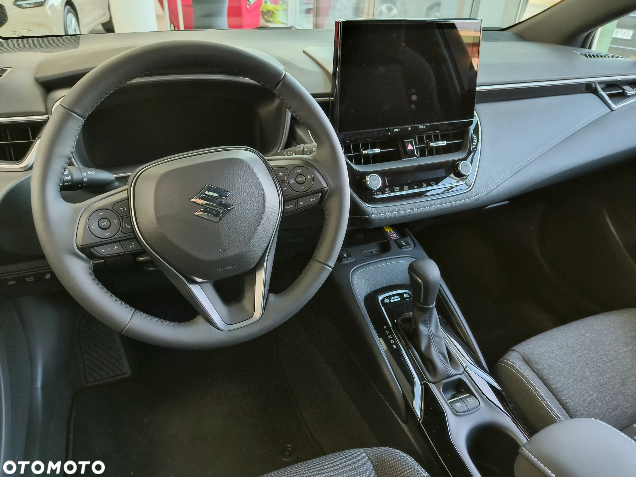 Suzuki Swace 1.8 Hybrid Elegance CVT - 18