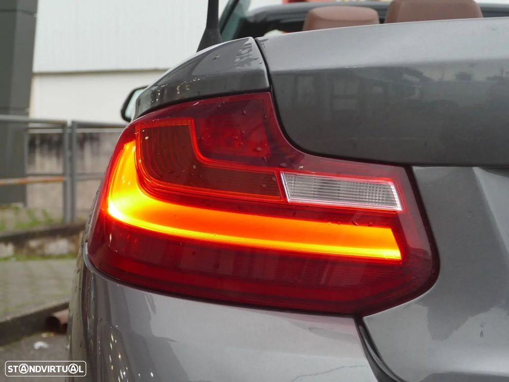 BMW 220 d Cabrio Pack M Auto - 10
