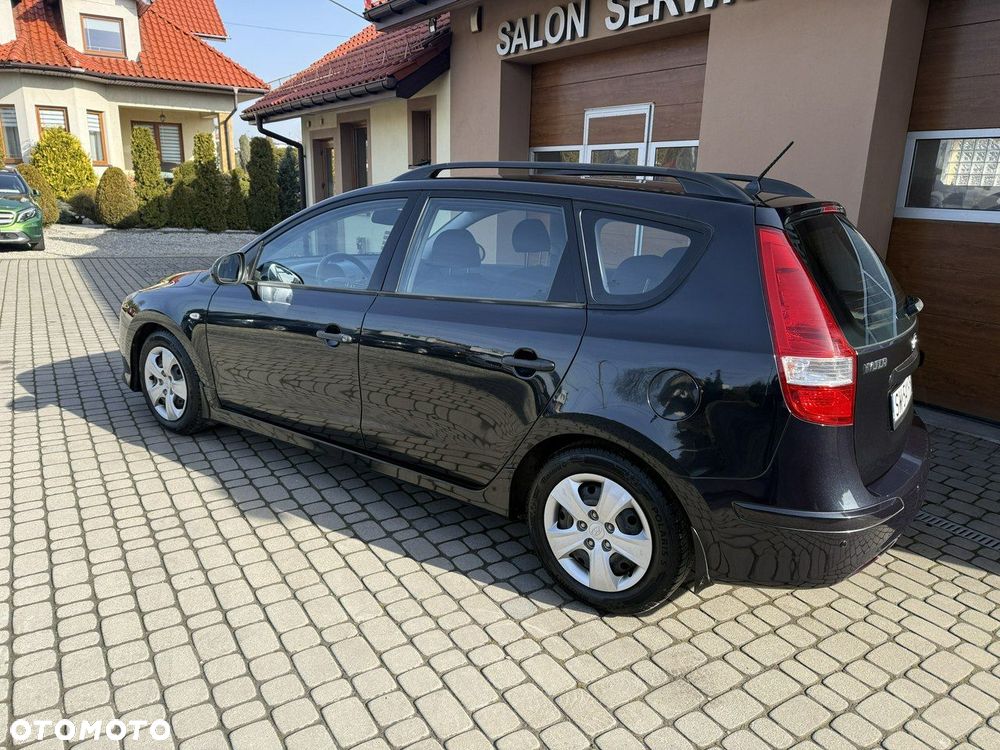 Hyundai i30 1.4 Classic + EU5 - 8