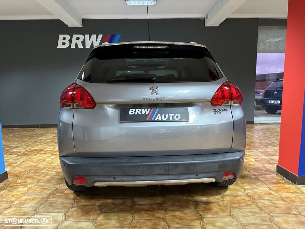 Peugeot 2008 - 4