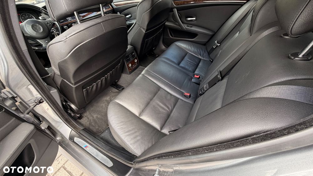 BMW Seria 5 - 13