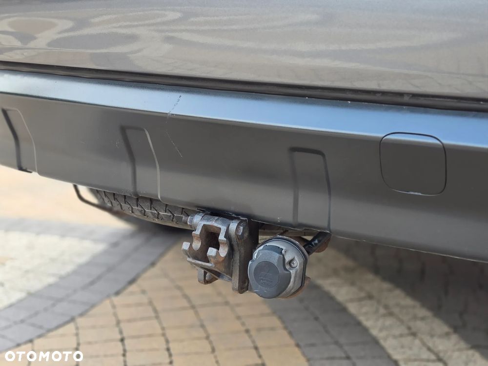 Mitsubishi Outlander - 12