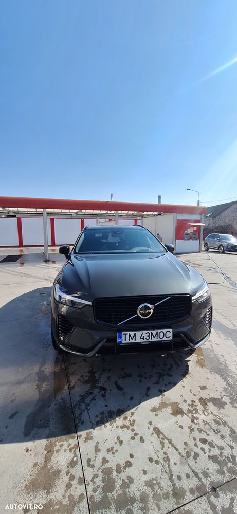 Volvo XC 60 T6 AWD Recharge Geartronic RDesign Expression - 2
