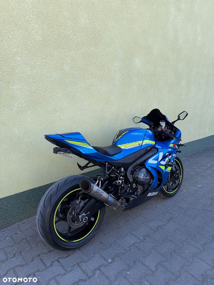 Suzuki GSX-R - 10