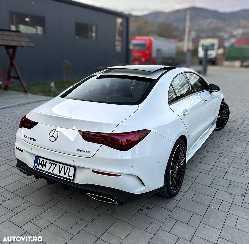 Mercedes-Benz CLA - 4