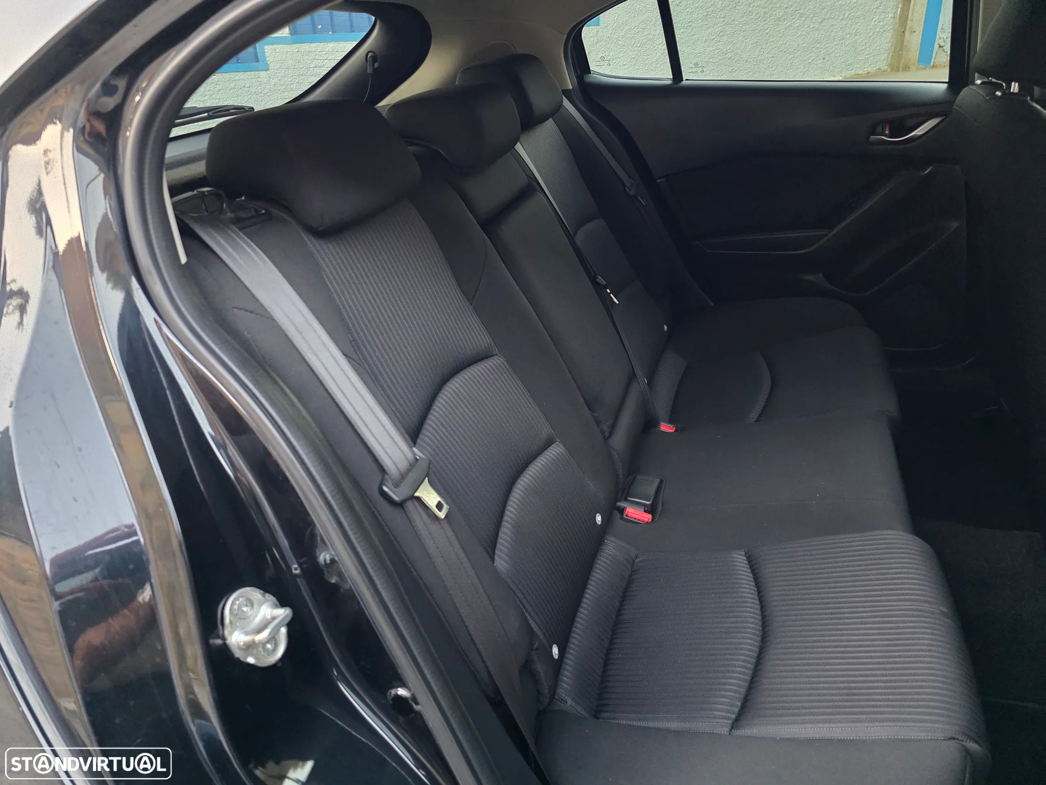 Mazda 3 1.5 Sky-D Excellence Pack HT Navi - 5