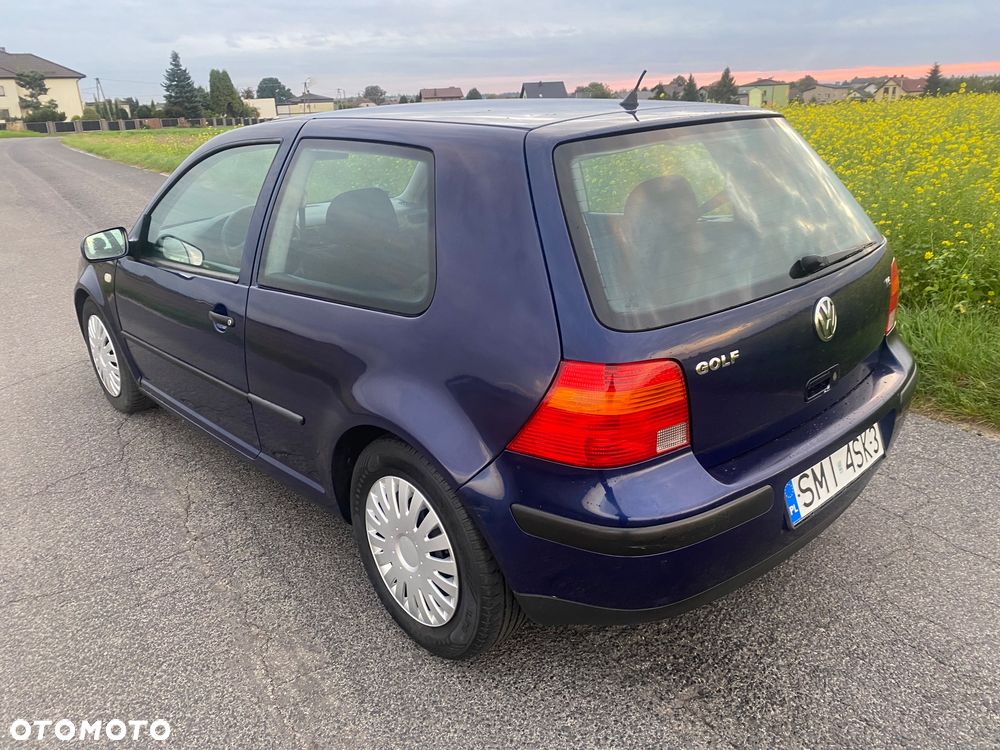 Volkswagen Golf IV 1.6 Comfortline - 4