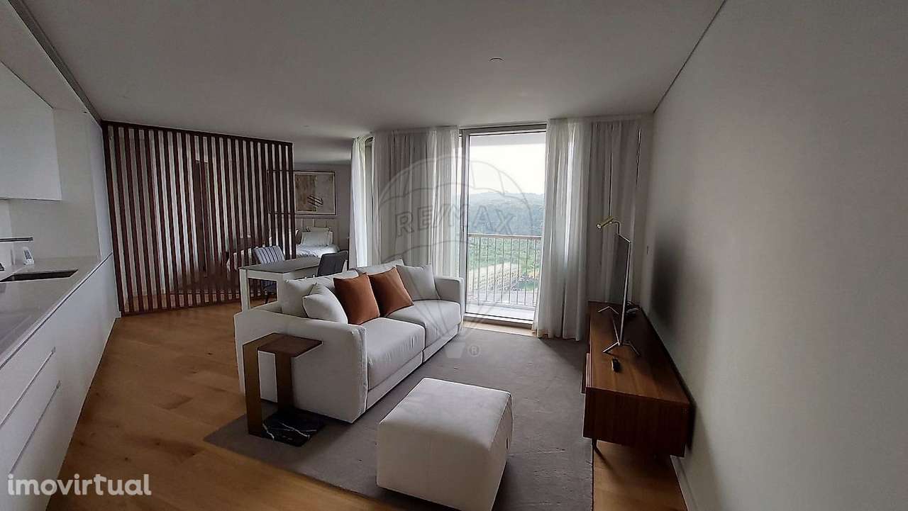 Apartamento T0 para arrendamento - Grande imagem: 2/27