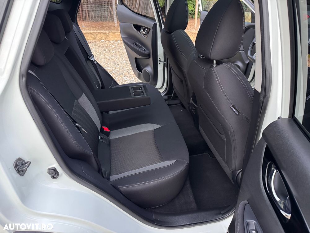Nissan Qashqai 1.5 DCI TEKNA+ - 6