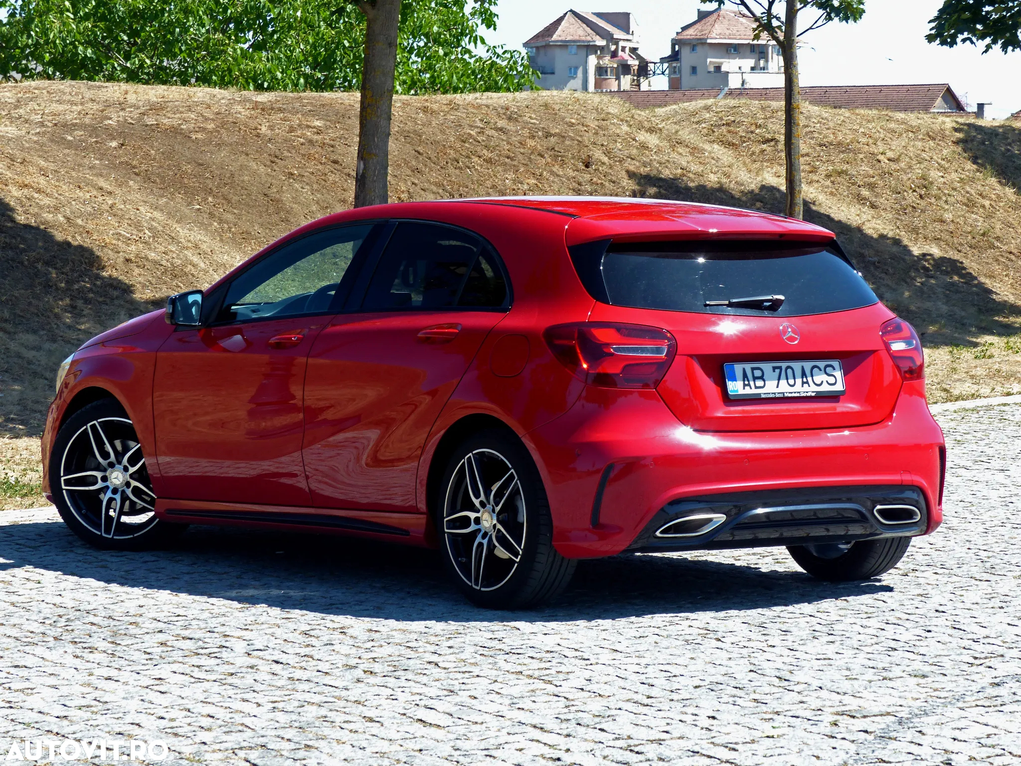 Mercedes-Benz A 180 7G-DCT AMG Line - 5