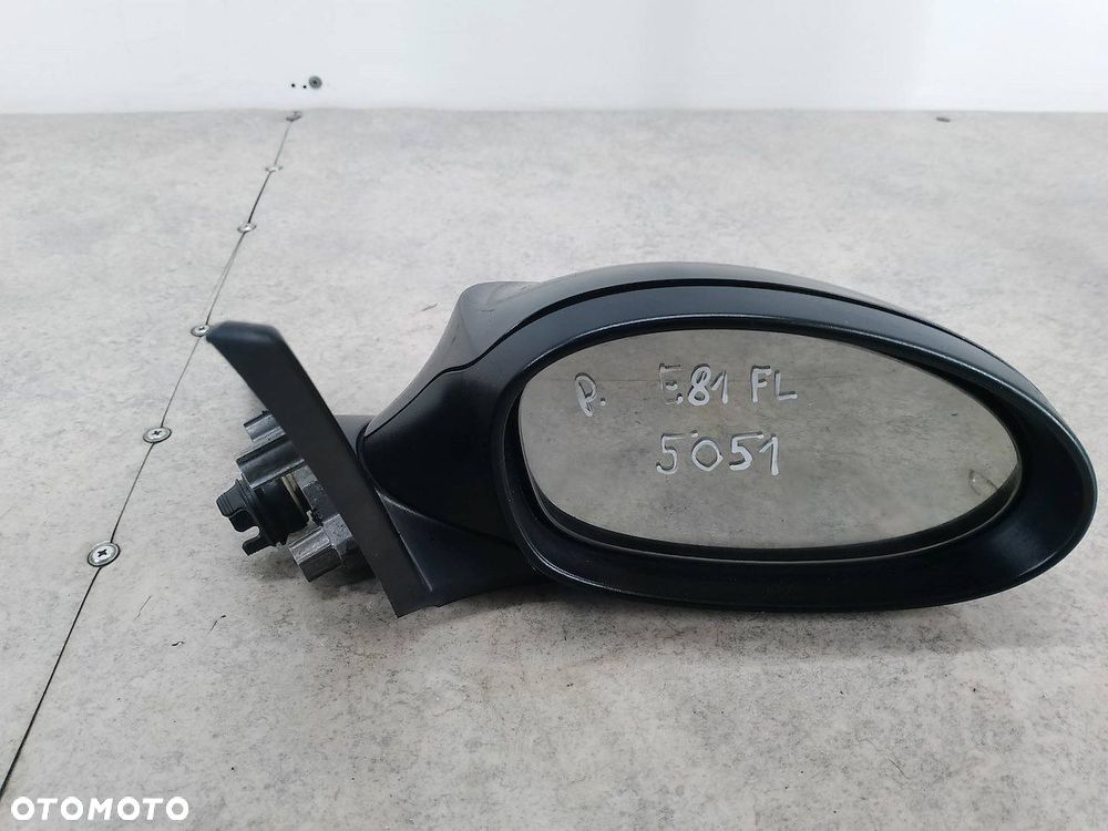 LUSTERKO PRAWE BMW 1 E81 FL F0133102 475 - 7