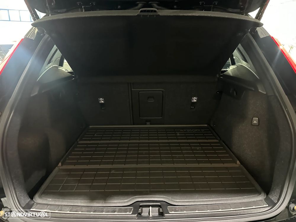 Volvo XC 40 1.5 T4 PHEV Inscription - 4