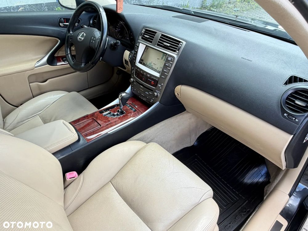 Lexus IS 250 Luxury Line - 17