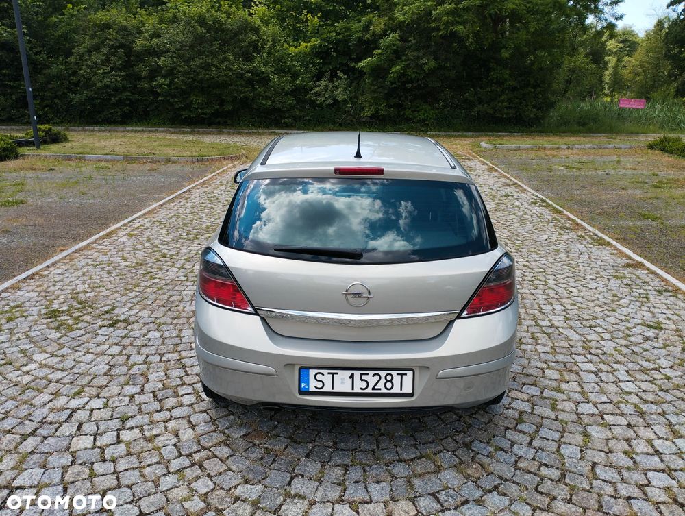 Opel Astra 1.4 Essentia - 15