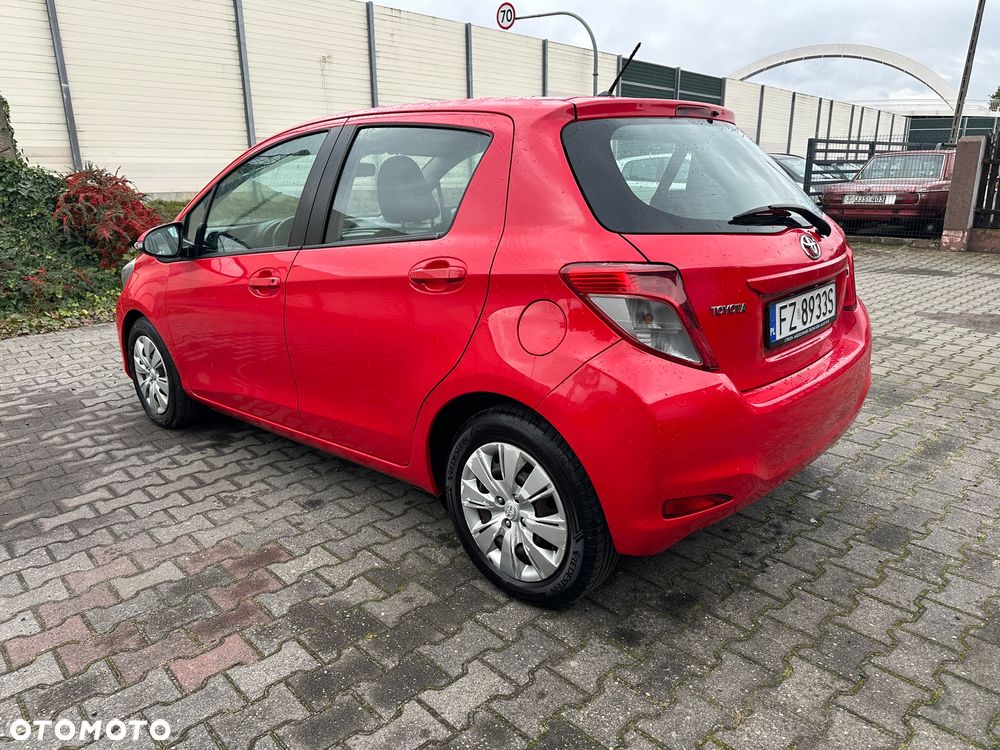 Toyota Yaris 1.0 VVT-i - 6