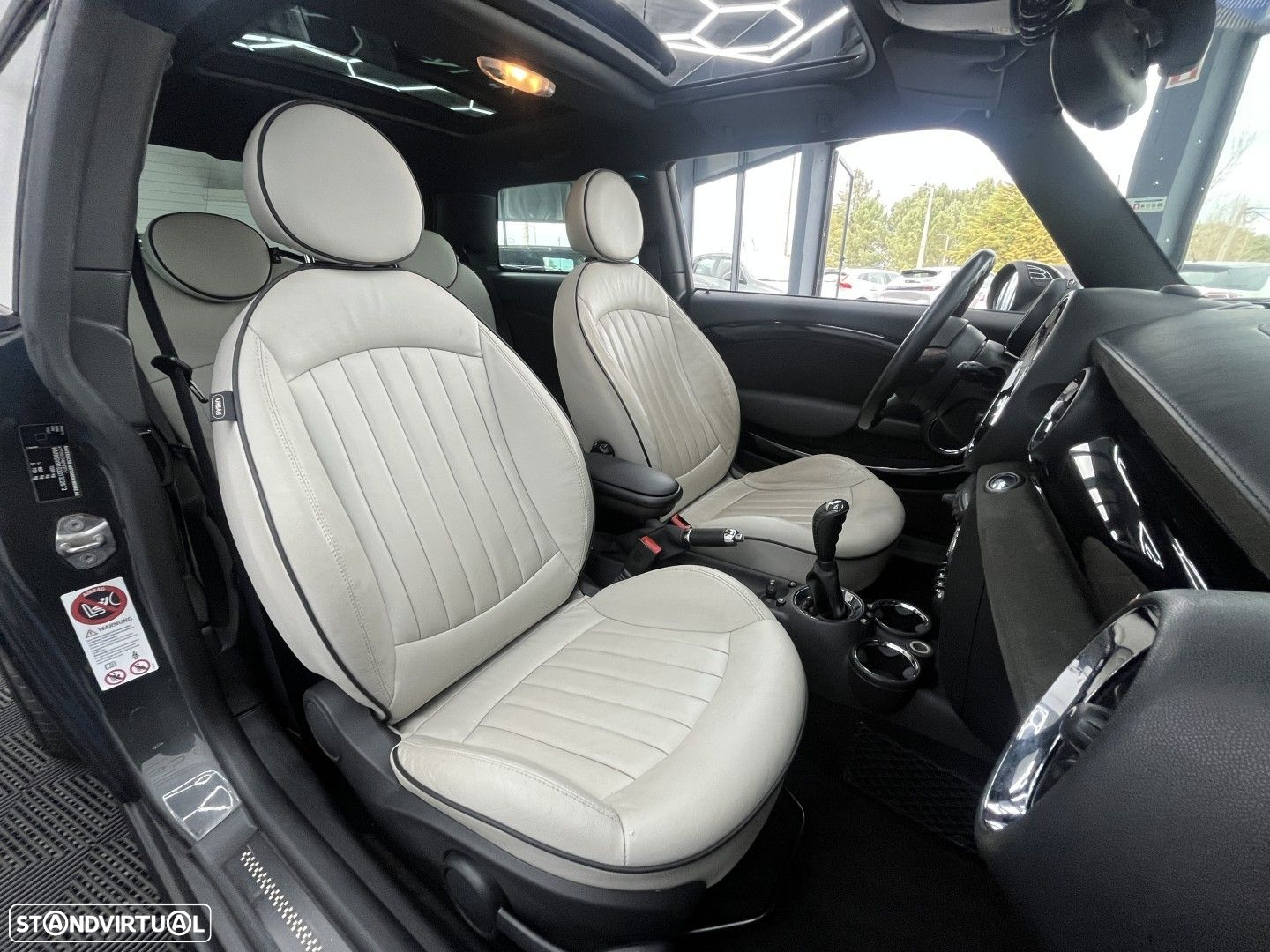 MINI 3 Portas John Cooper Works - 17