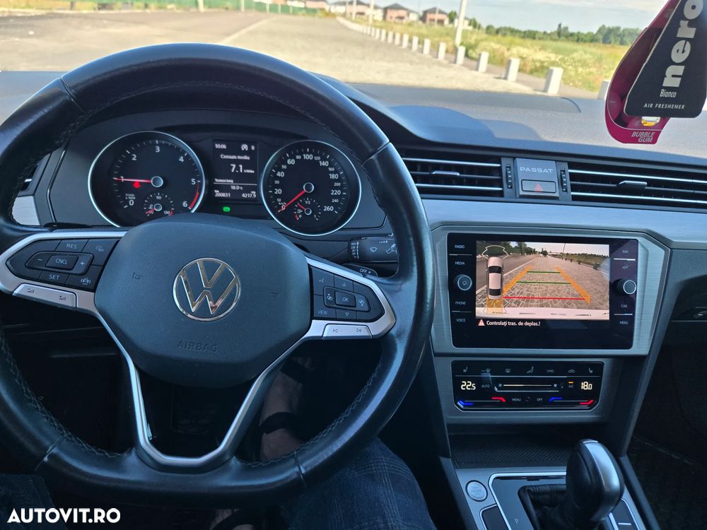 Volkswagen Passat 2.0 TDI DSG Comfortline - 20