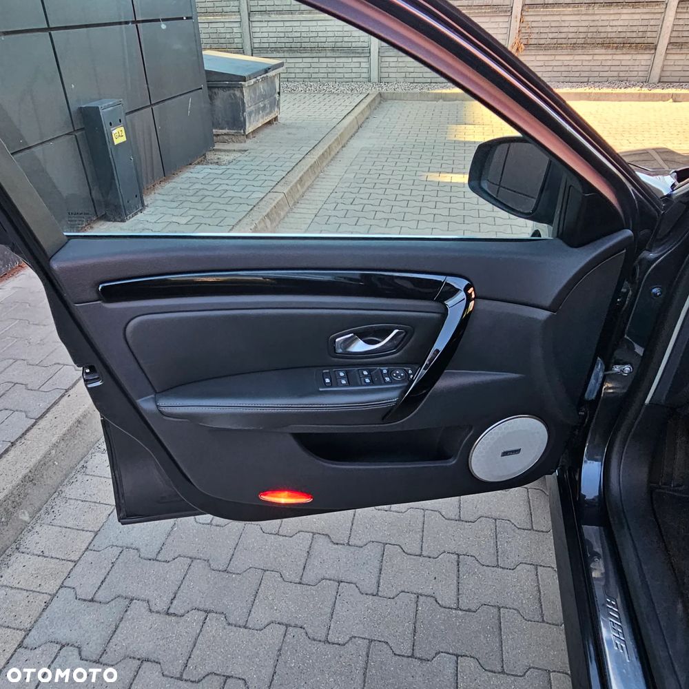 Renault Laguna dCi 150 FAP Bose - 12