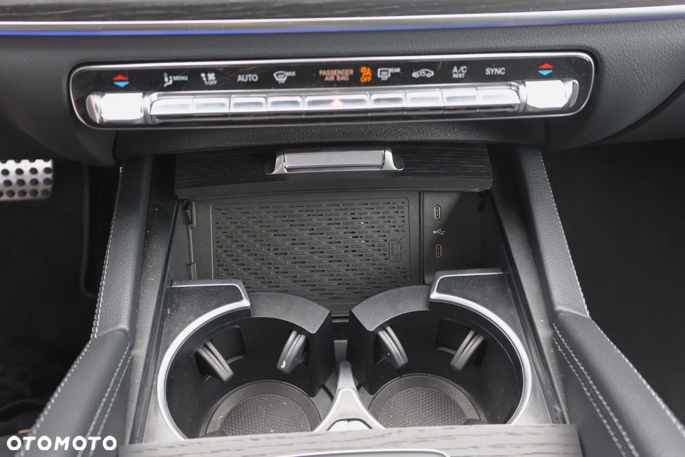 Mercedes-Benz GLE - 21
