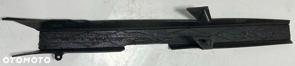 KTM Duke 125 Osłona łańcucha - 2