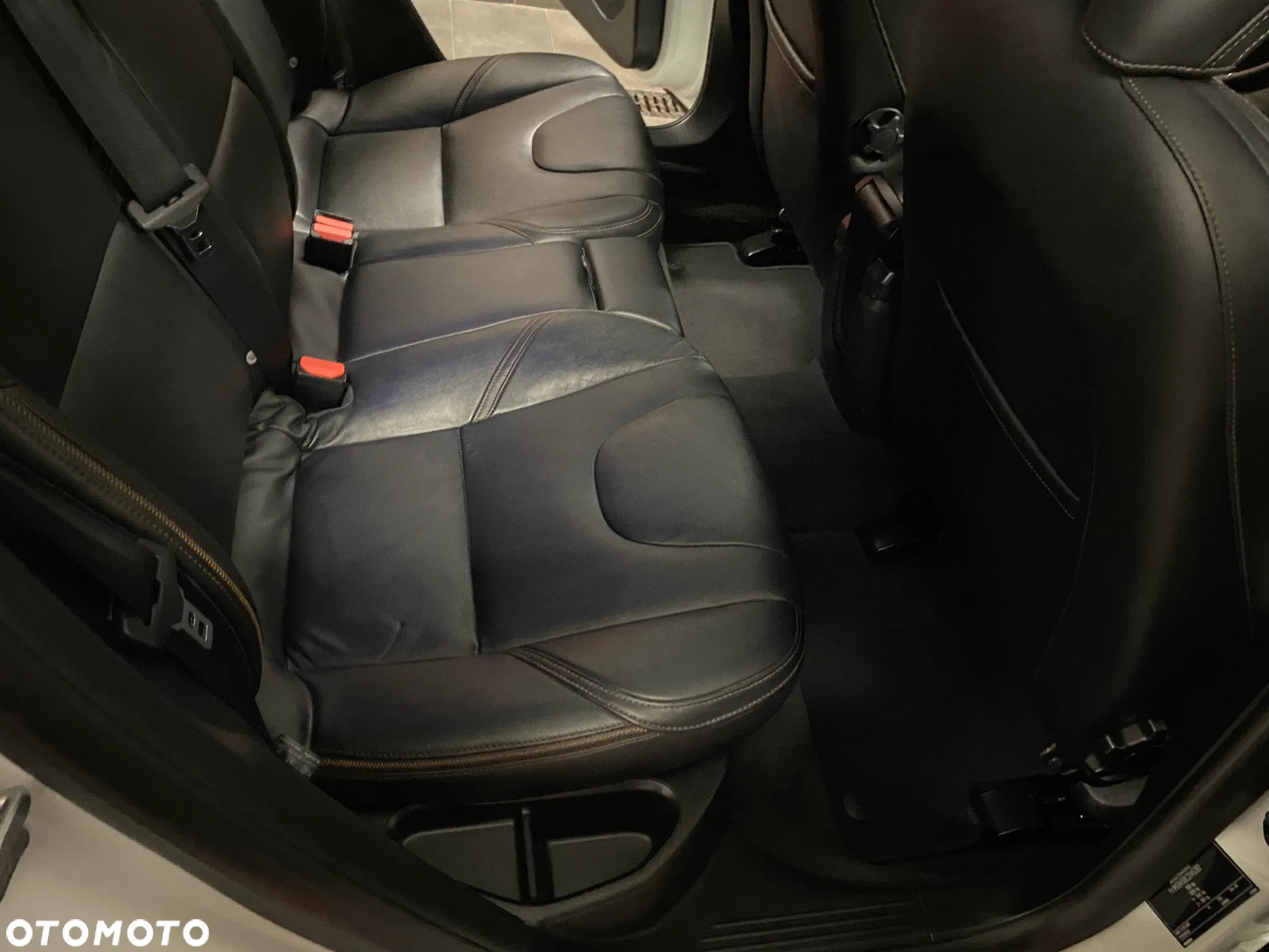 Volvo V40 Cross Country D2 Summum - 24