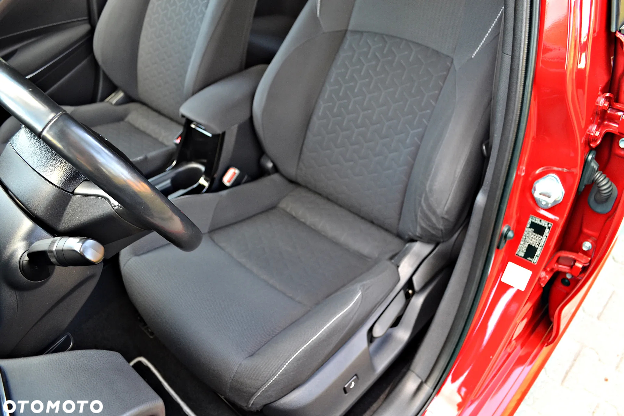 Toyota Corolla 1.8 Hybrid Executive - 22