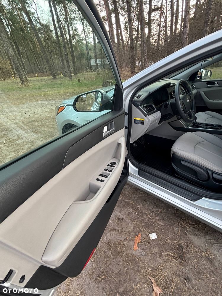 Hyundai Sonata 2.4 SE - 5