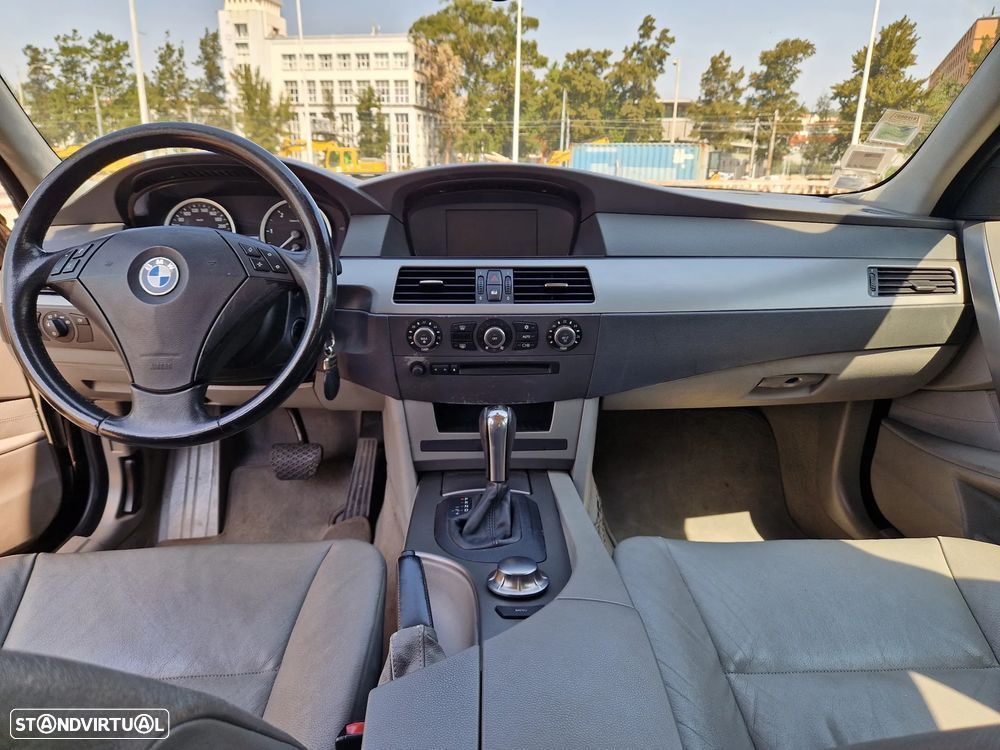 BMW 525 dA Touring - 8