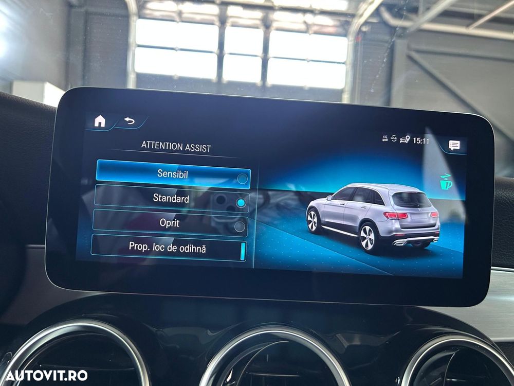 Mercedes-Benz GLC 300 e 4MATIC - 24