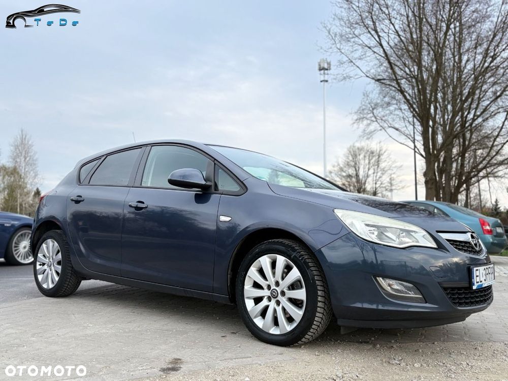 Opel Astra 2.0 CDTI DPF Cosmo - 5