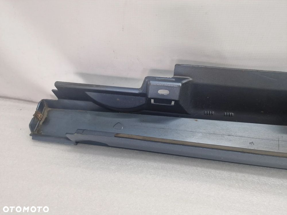 VW PASSAT B8 3G0 KOMBI SEDAN 14- LISTWA PROGOWA / NAKŁADKA PROGU , KOLOR NIEBIESKI METALIK , NR 3G0853857F , NR AUKCJI PR344 - 11