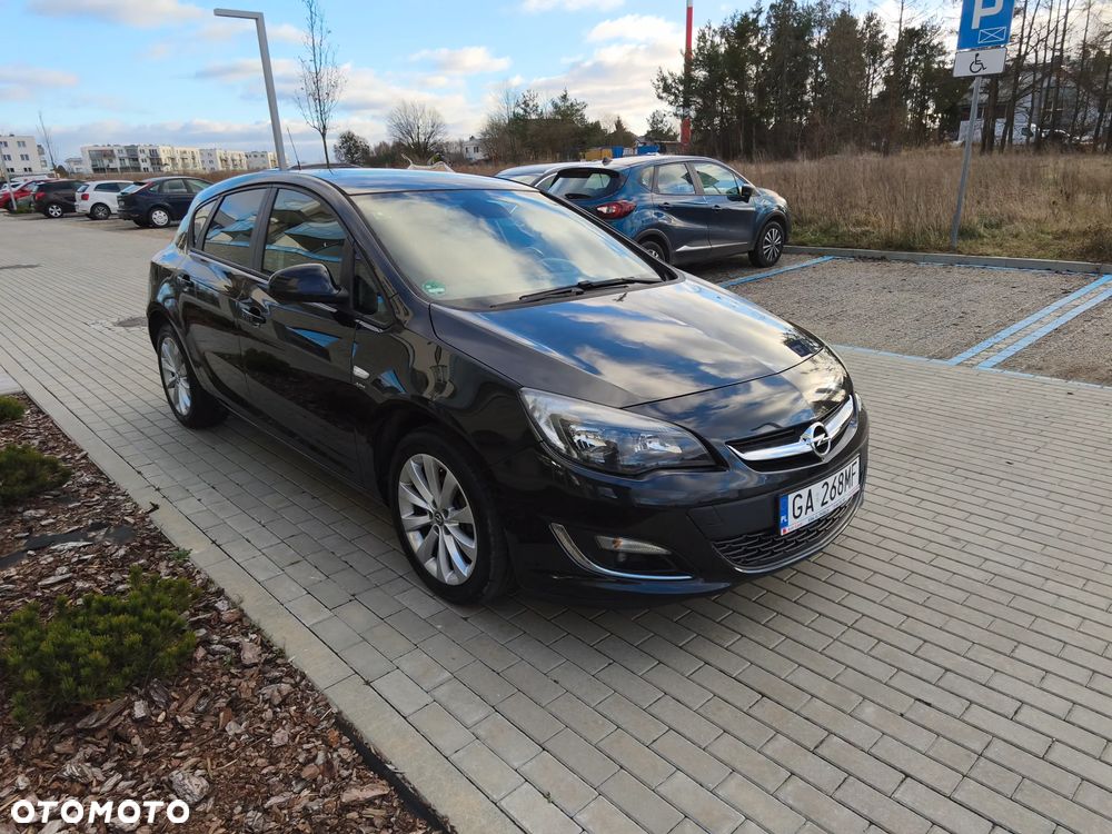 Opel Astra 1.4 Turbo - 2