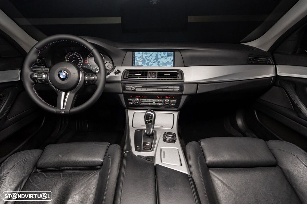 BMW 520 d Auto - 12