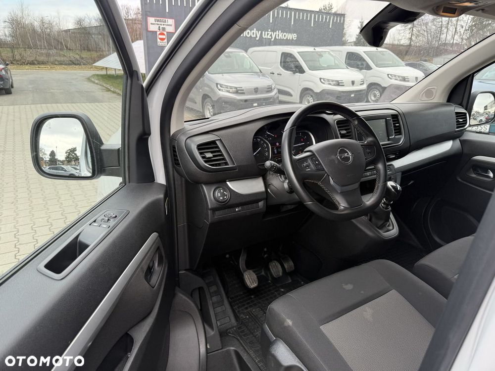 Opel Vivaro - 9