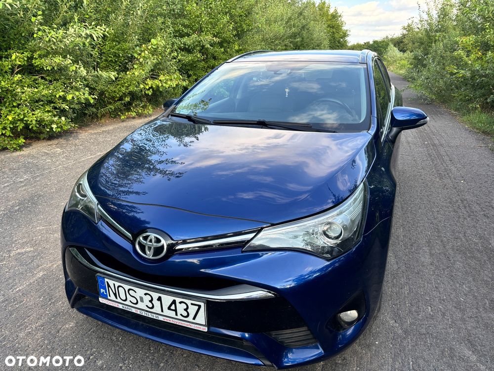 Toyota Avensis 1.8 Selection MS - 1