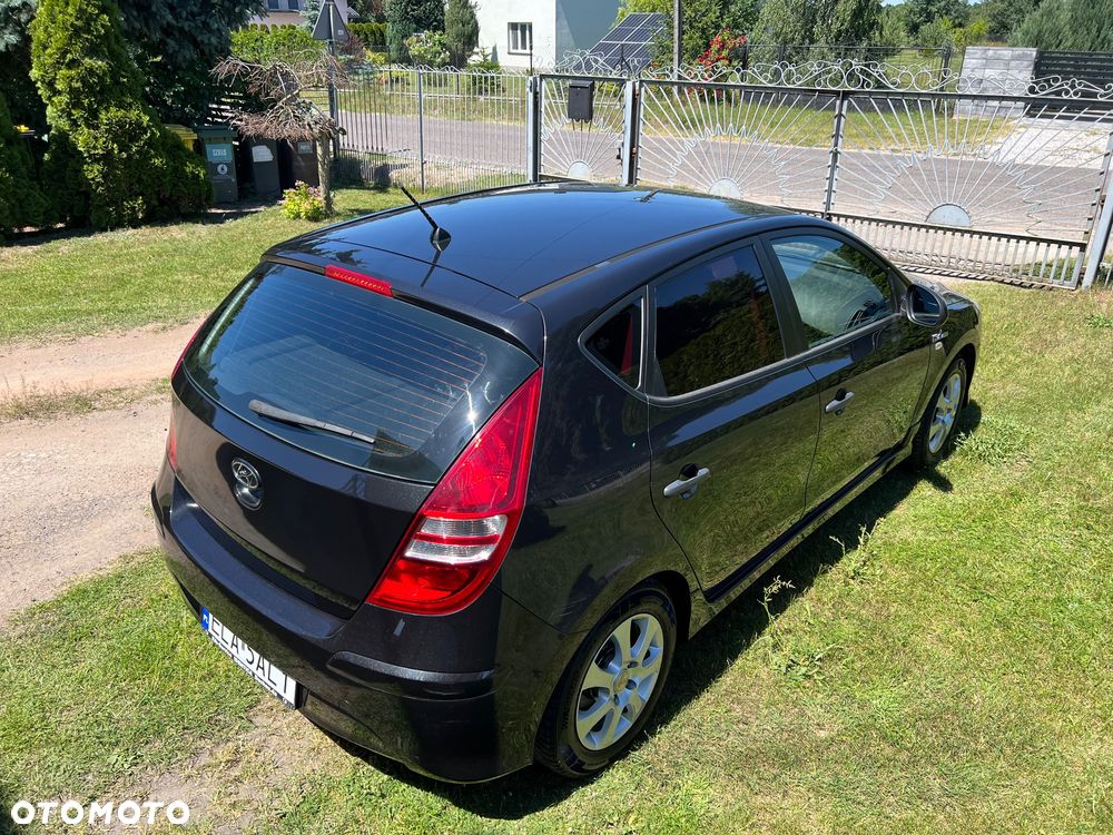 Hyundai i30 1.4 Blue Comfort - 10