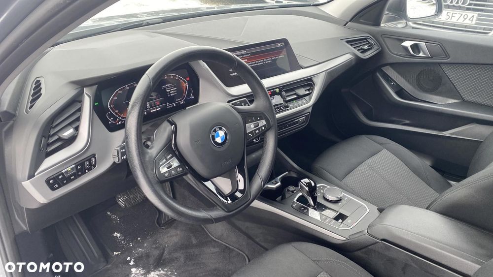 BMW Seria 1 118i Advantage - 10