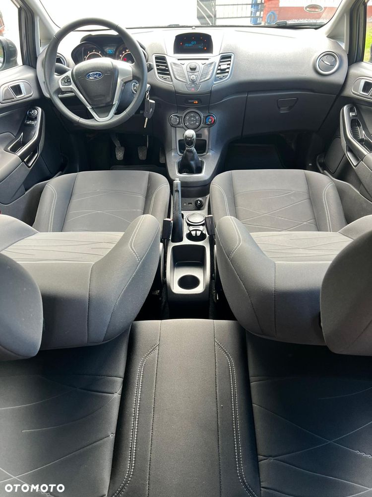 Ford Fiesta - 9