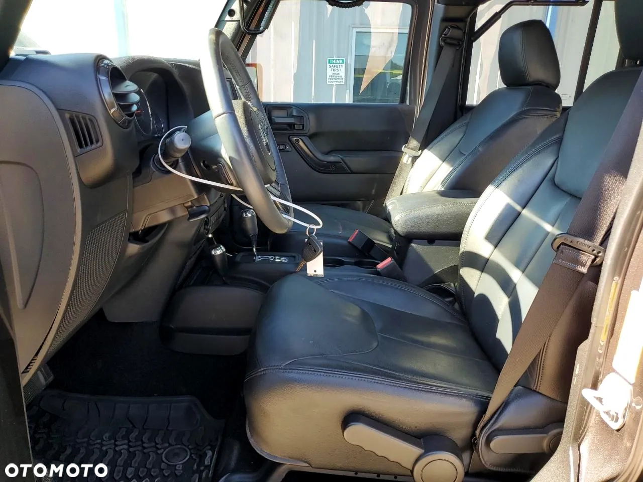 Jeep Wrangler 3.6 Unlim Sahara - 8