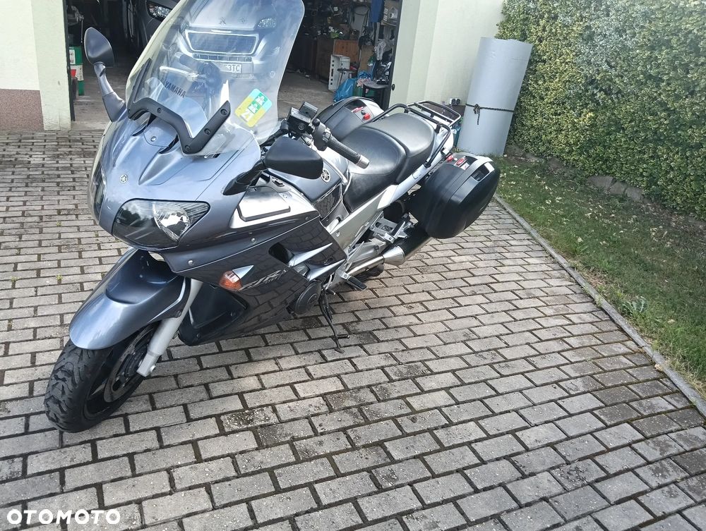 Yamaha FJR - 3