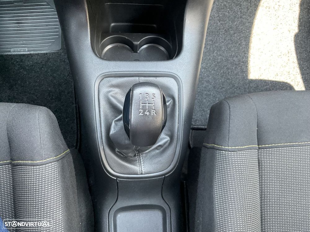 Citroën C3 1.2 PureTech Shine - 30